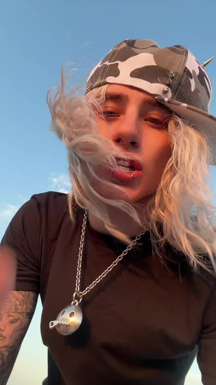 @🤹🏻