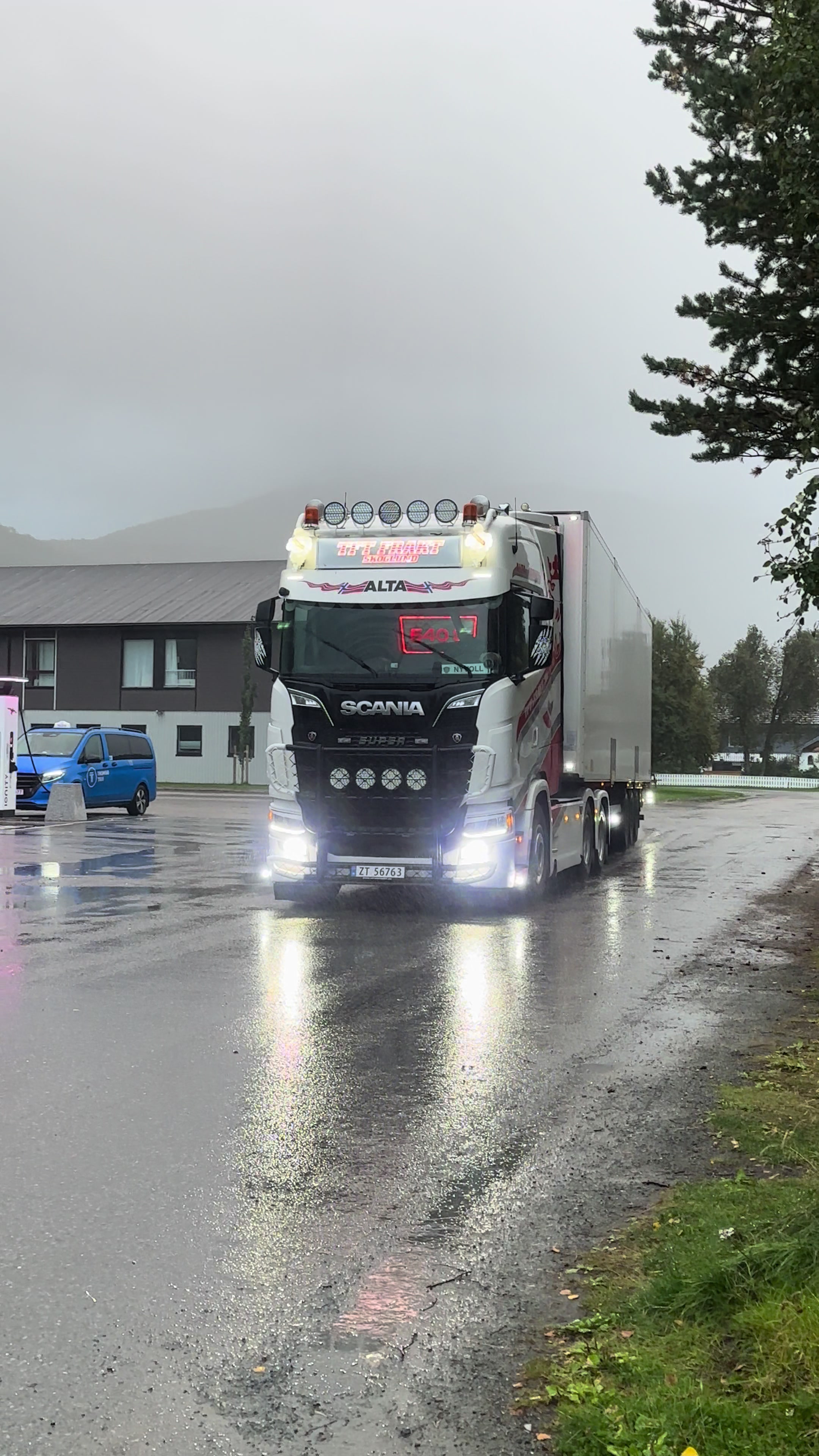 @Truckspotter Troms