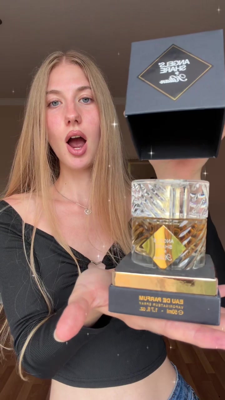 @Blondinka