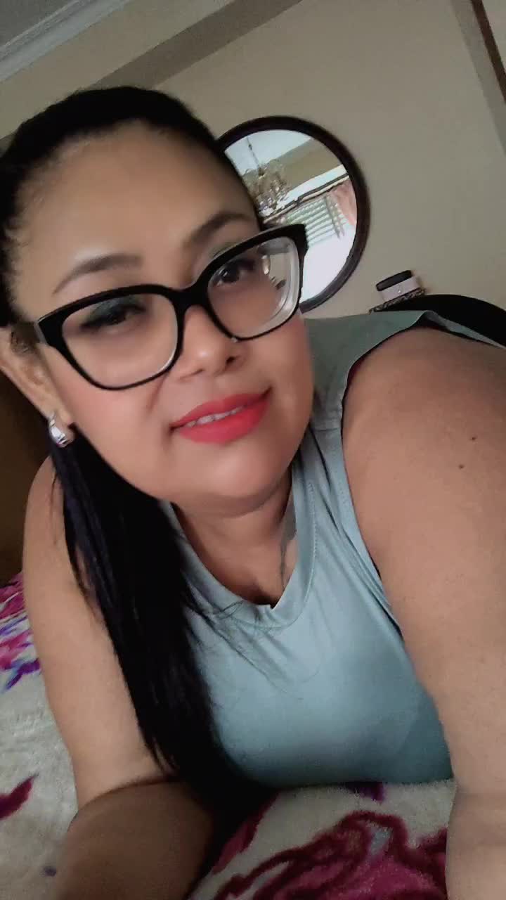 @Jennifer alvarado 🇪🇦😍🇭🇳