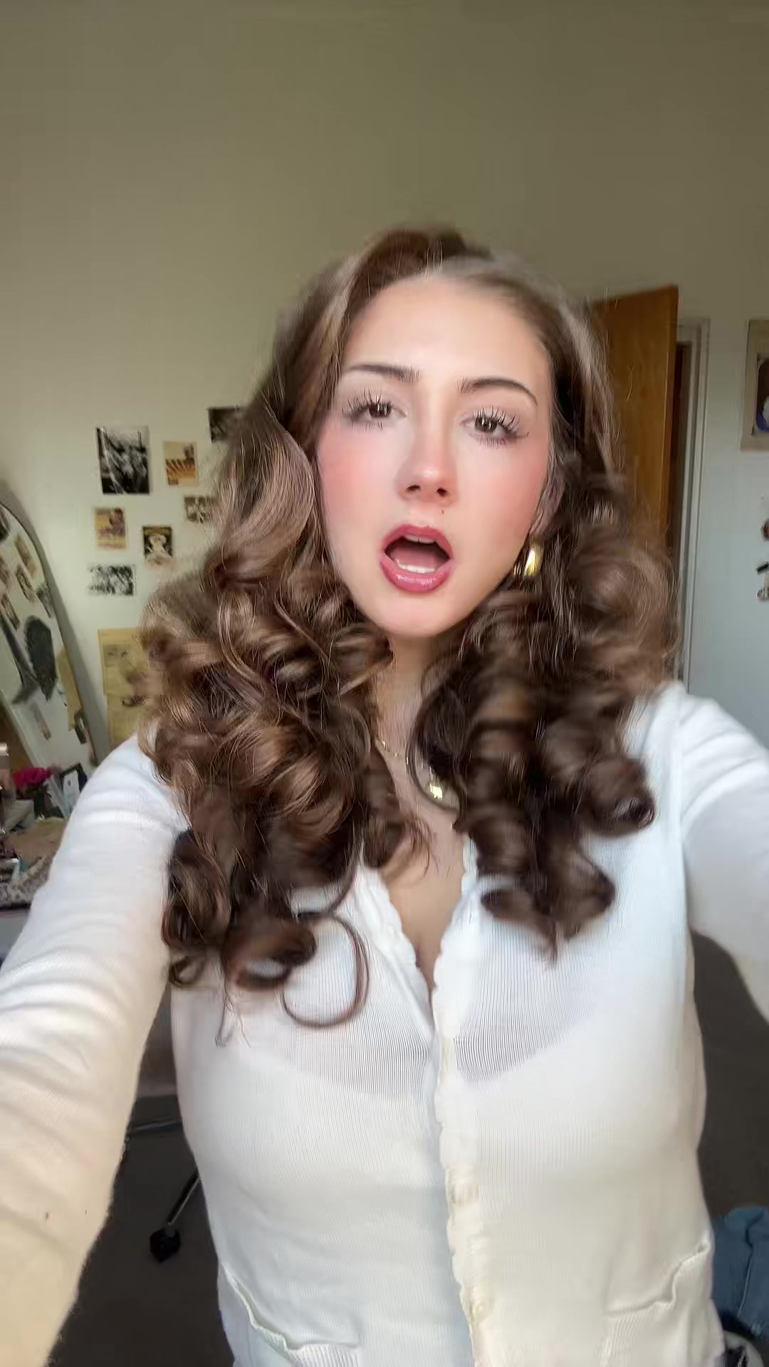 @Ana