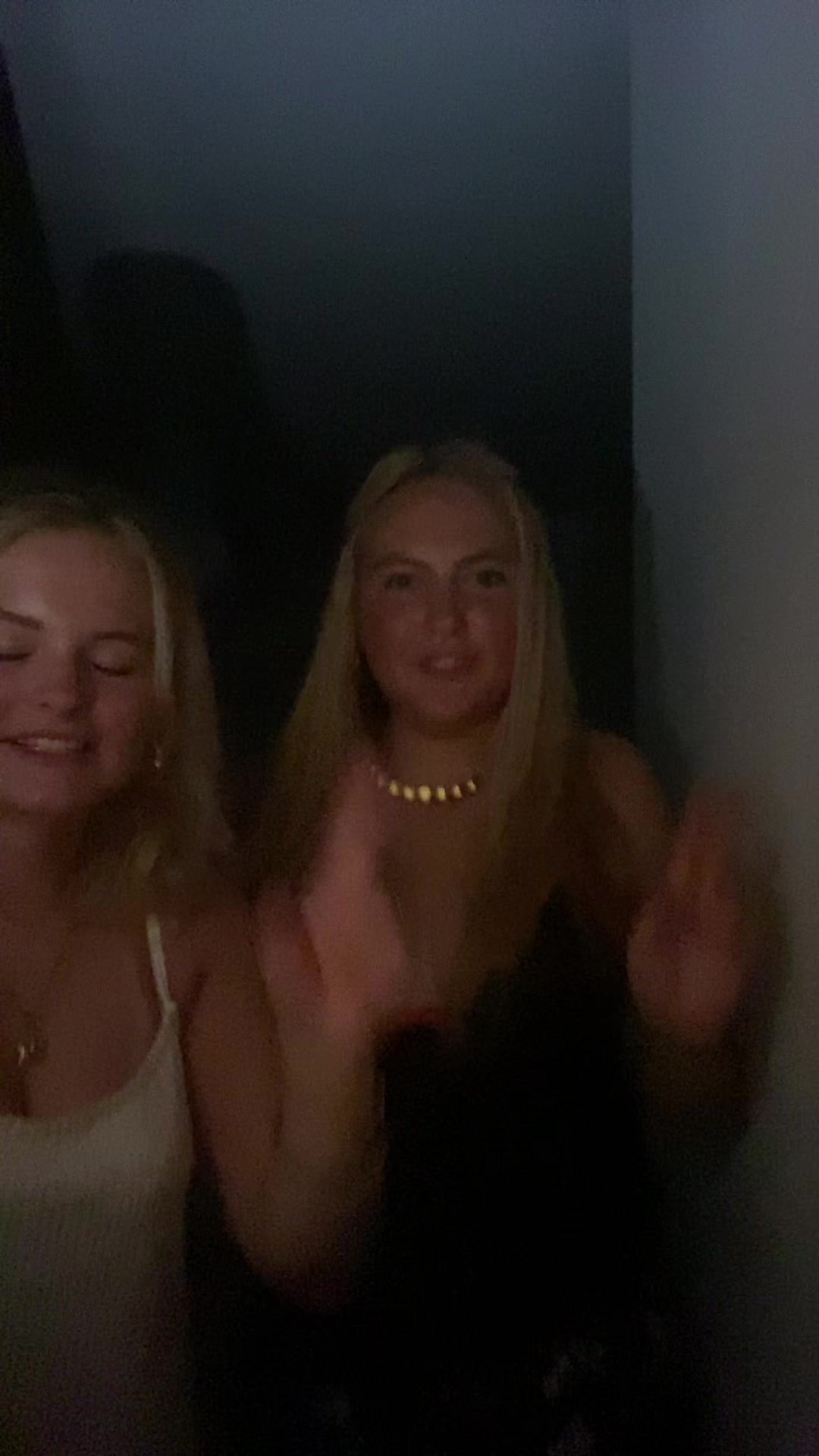 @Lily