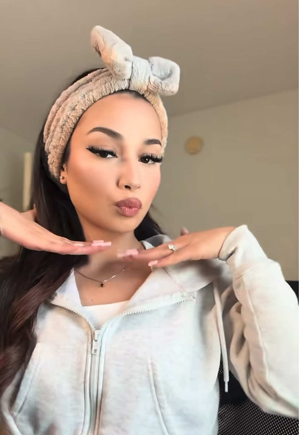 @VAL1NT1NA