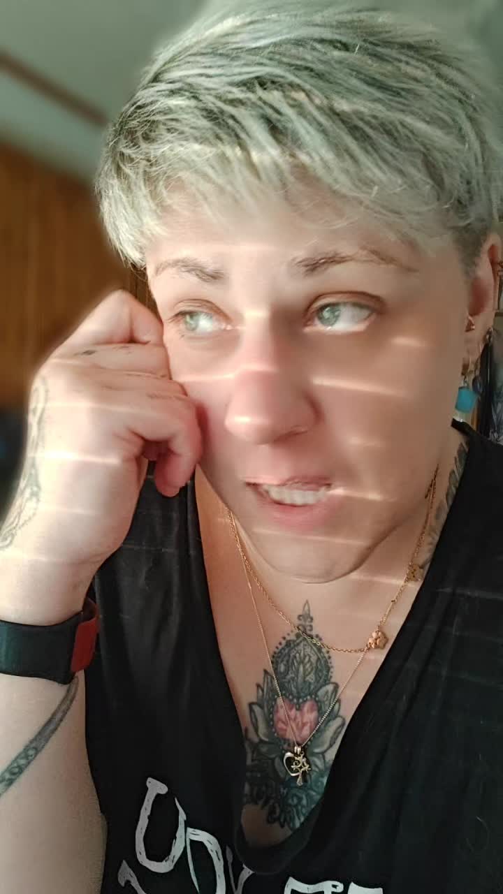 @Stindeliinos