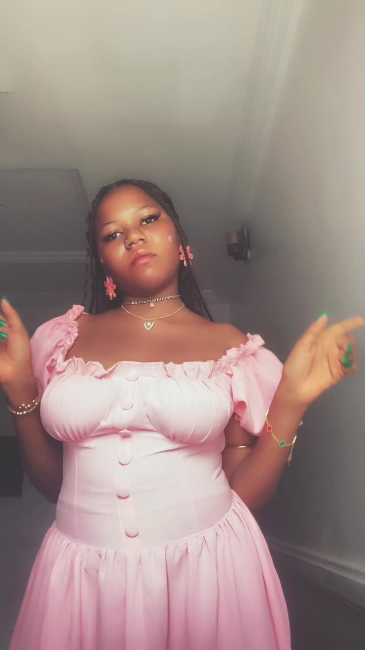 @EMMANUELLA🧚🧚🏼♂️