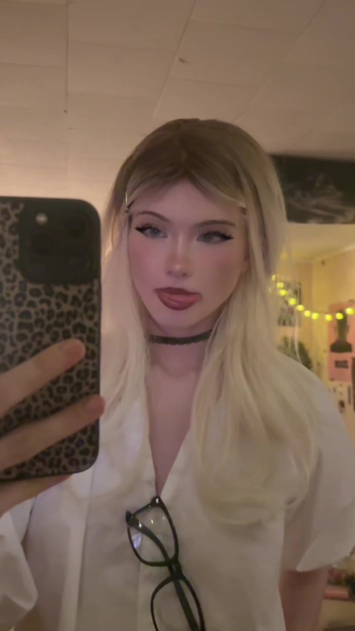 @chloë