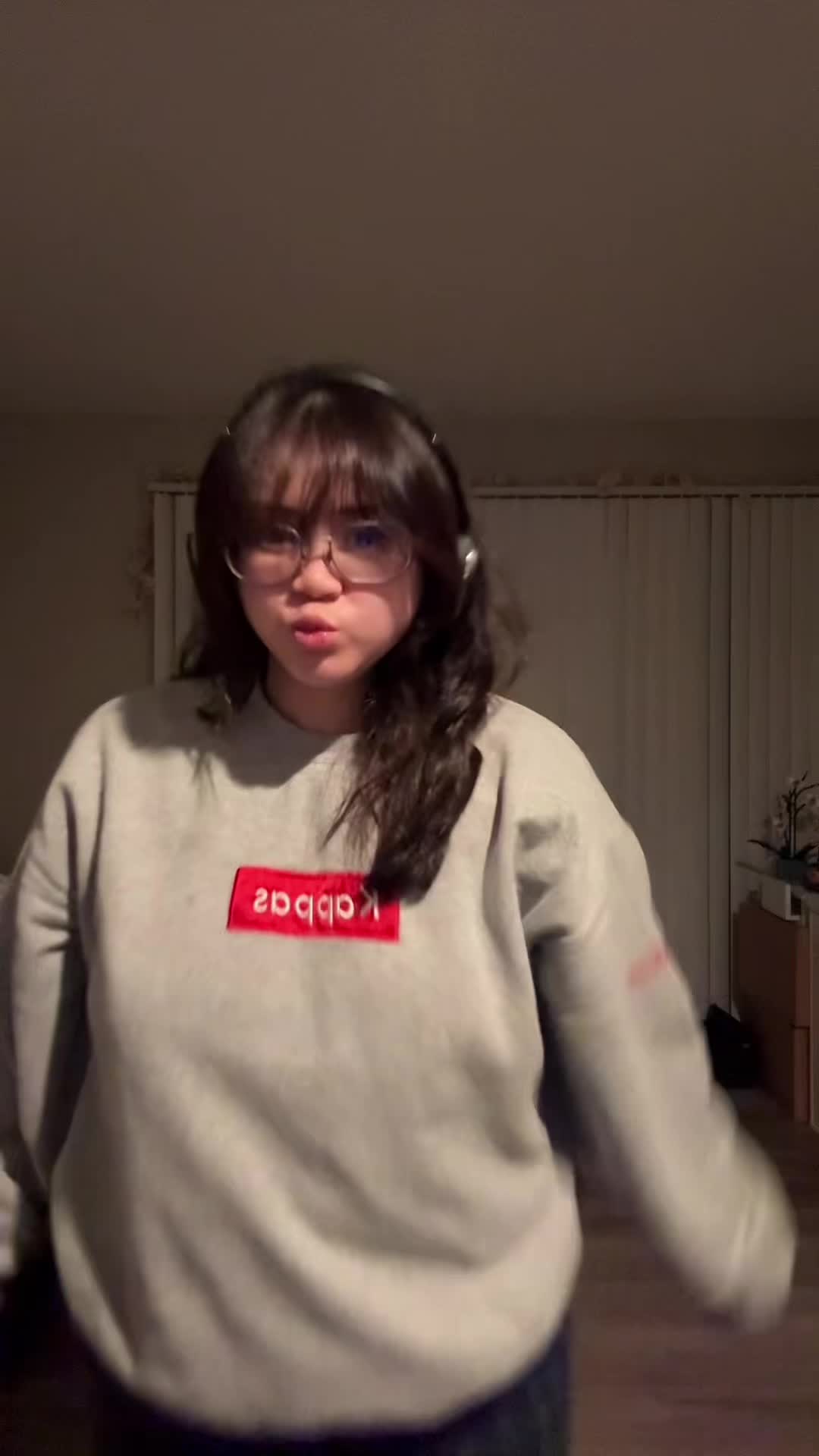 @anya