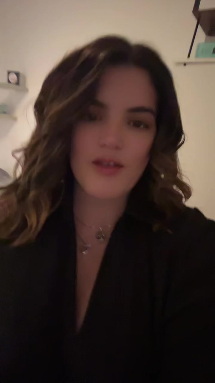 @Sabrina🧿