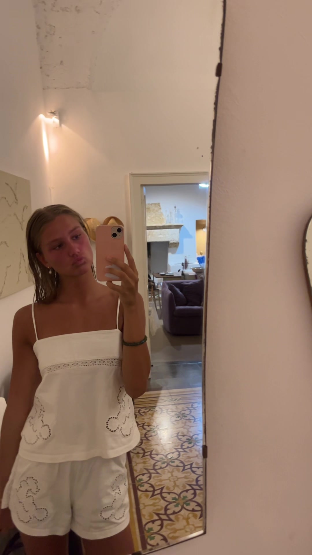 @🦄