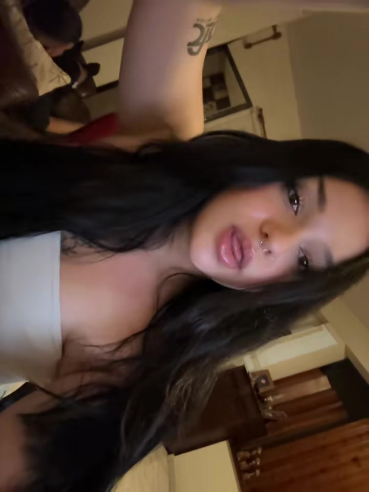 @🦋