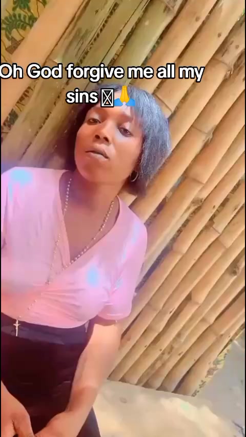 @ADJOA💧❤️🦋🍒 PRETTY