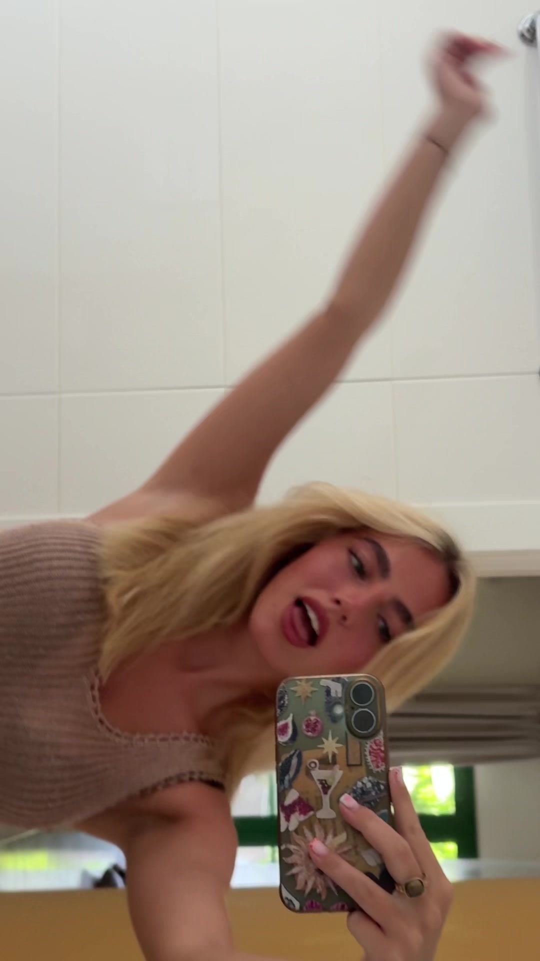 @mollyyyy