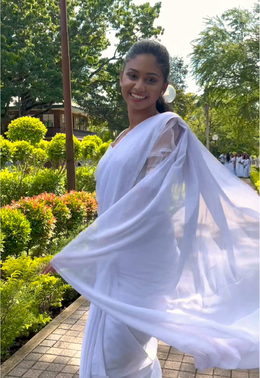 @Nethmi Rathnayake🧚🏼&zwj;♀️