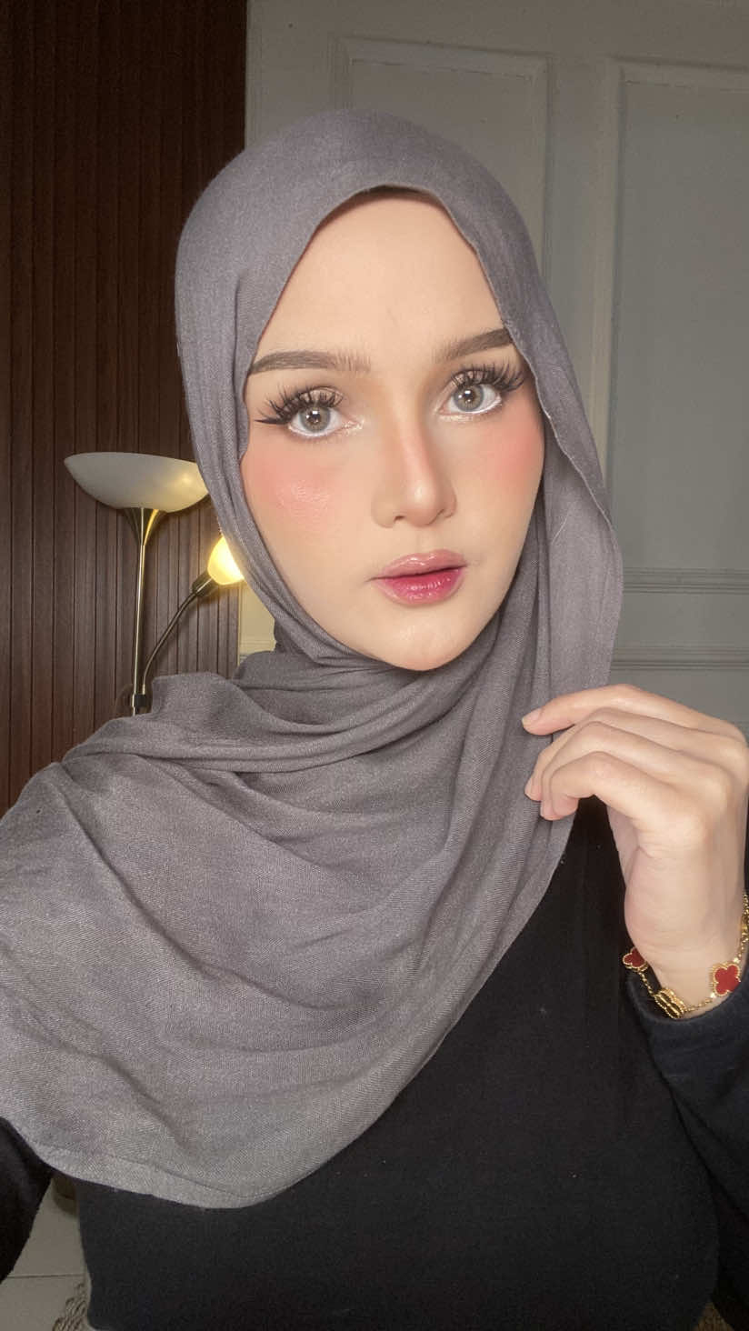 @Sanjanaa