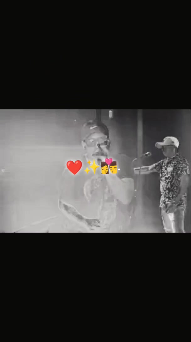 @LÏSÄŃDRÏTÄ GRÖŃË28√🥶‼️💙📿