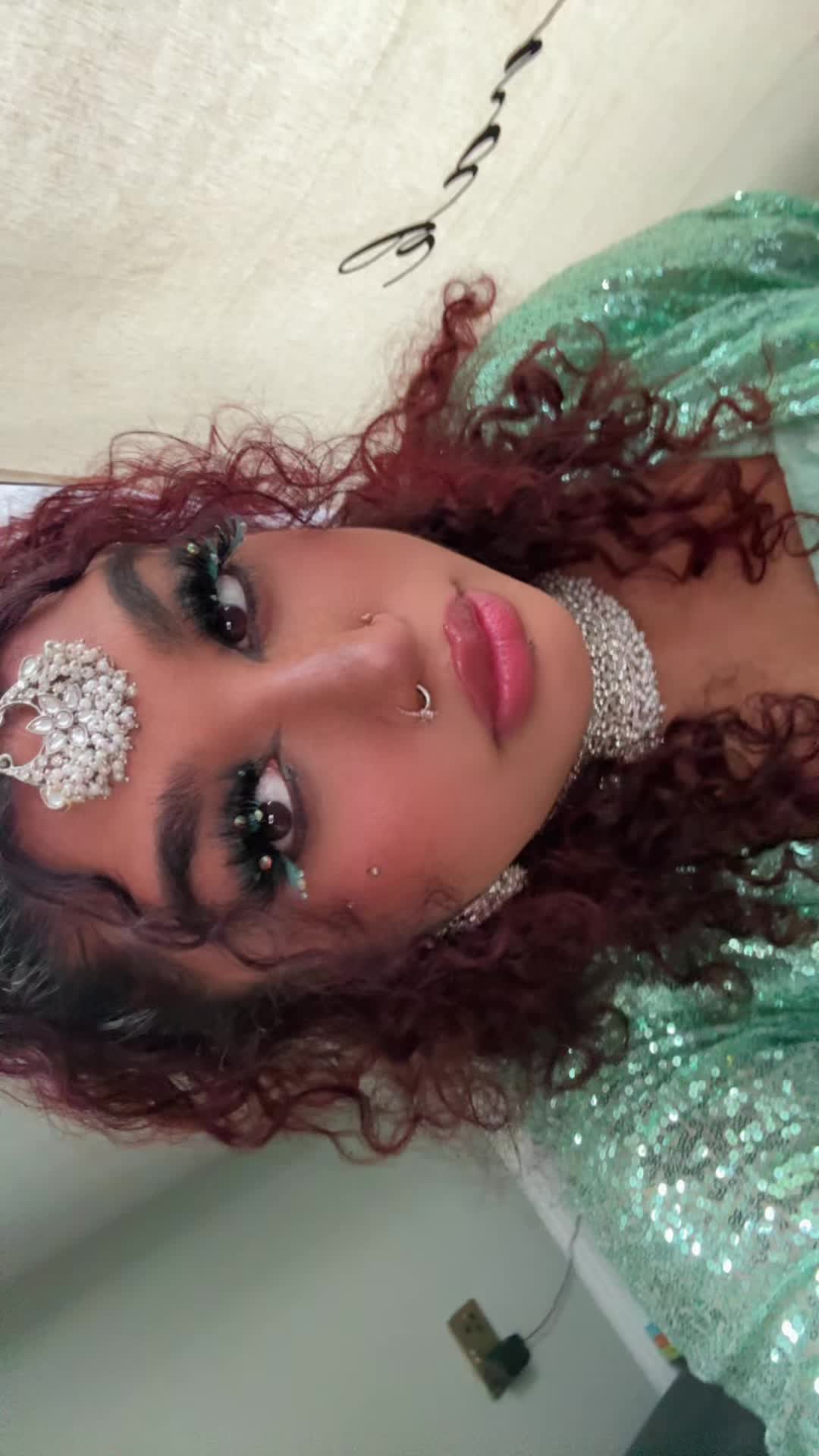@Maalaxh