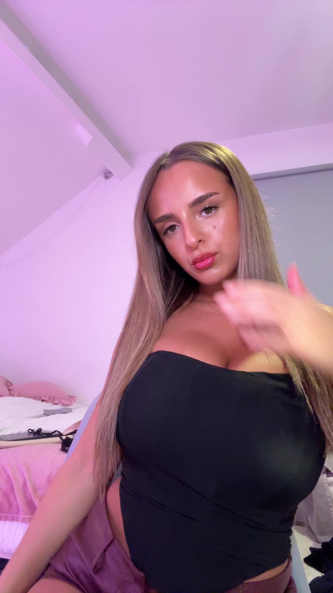 @ella