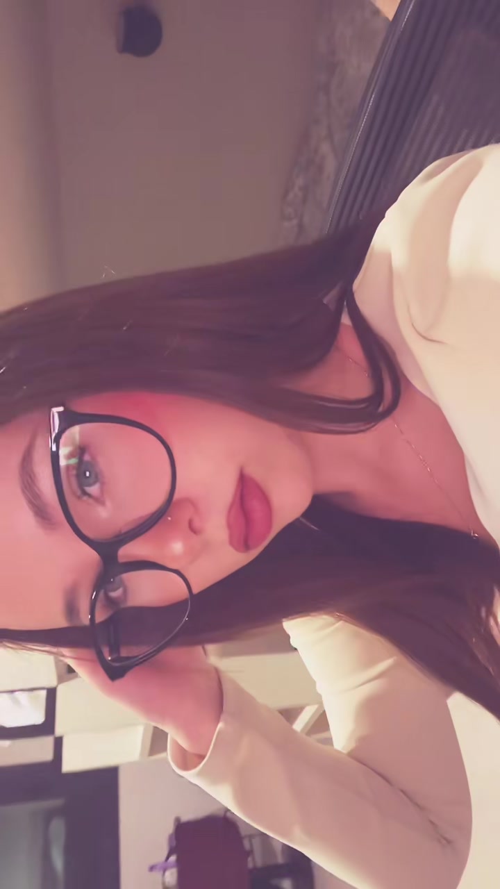 @𝕀𝕣𝕖𝕟𝕖