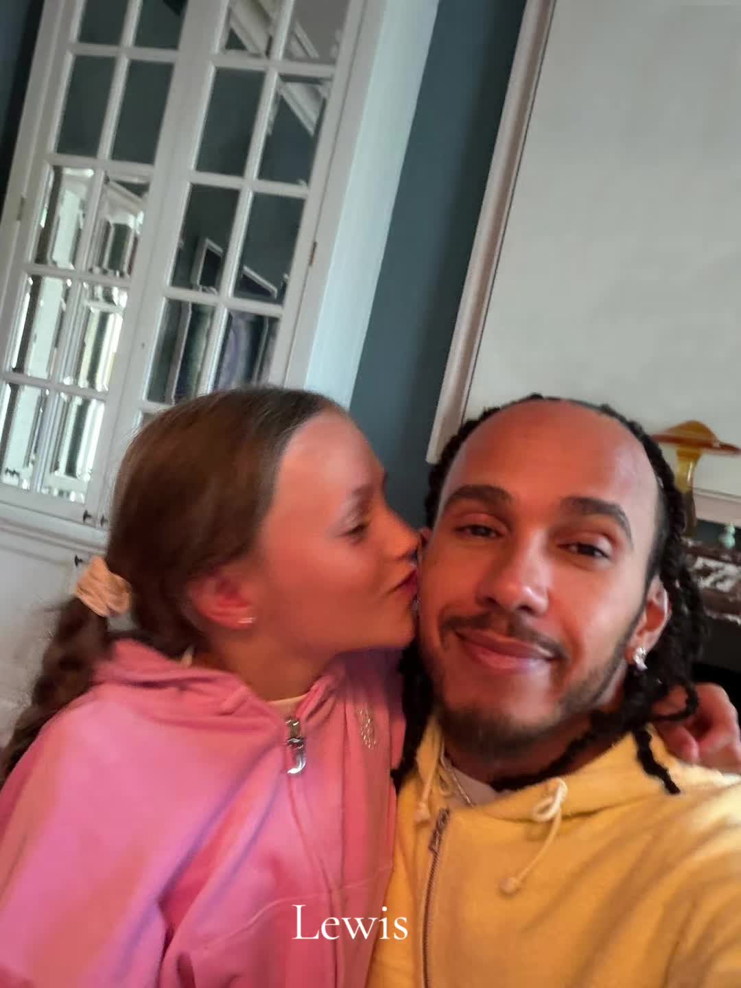 @iamszilvi_LH44
