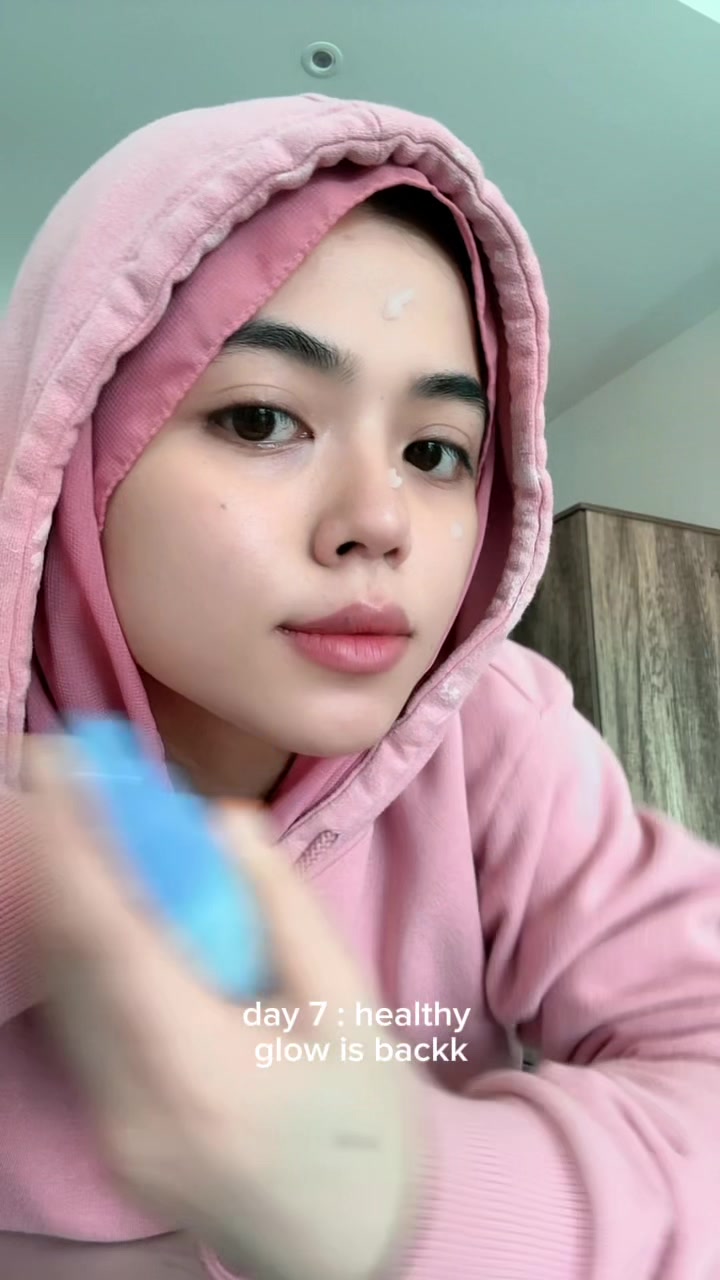 @Lily Ghaz