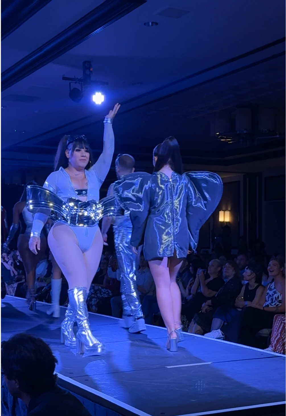 @Fashion & Beauty!