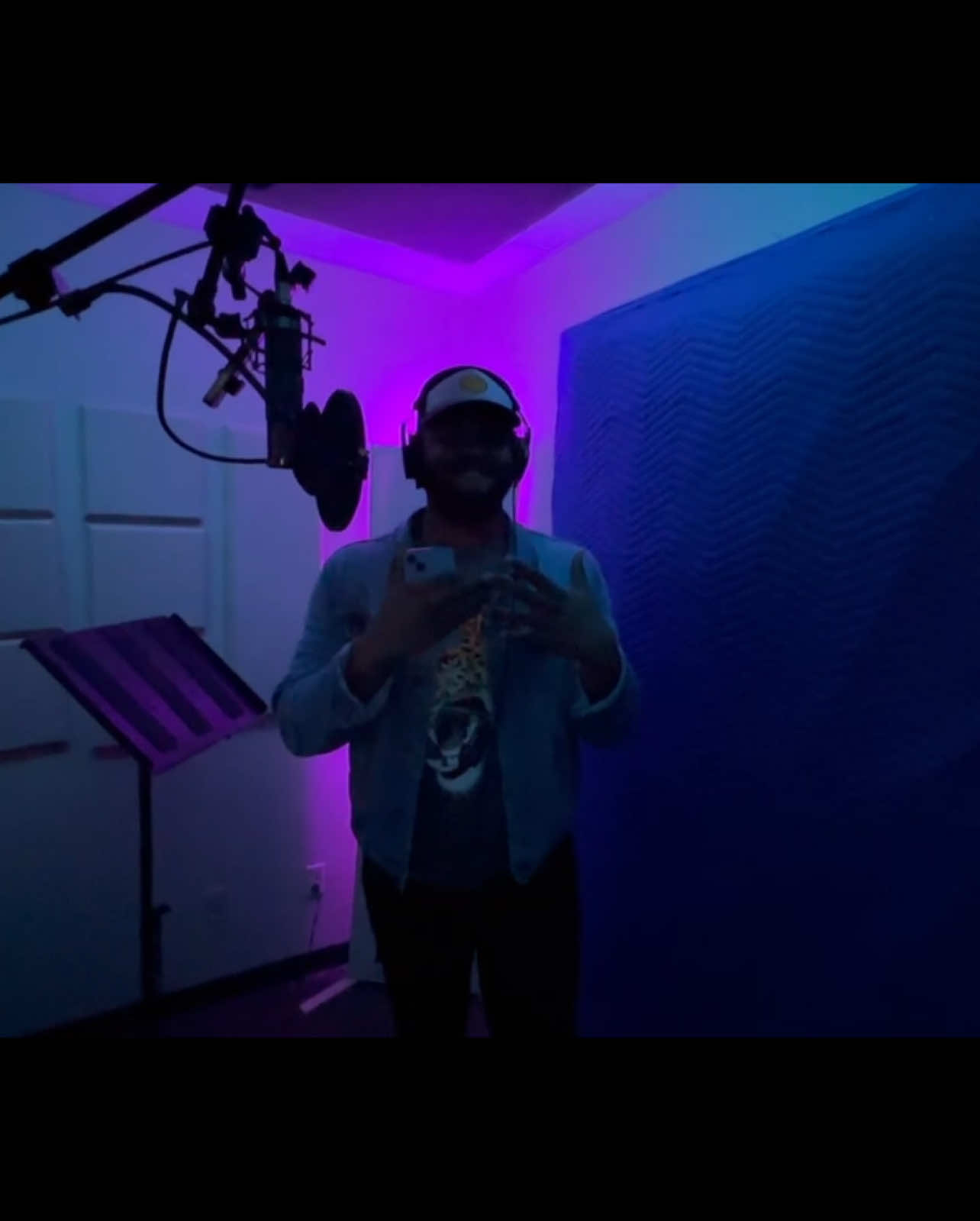 @iamWaynardJones