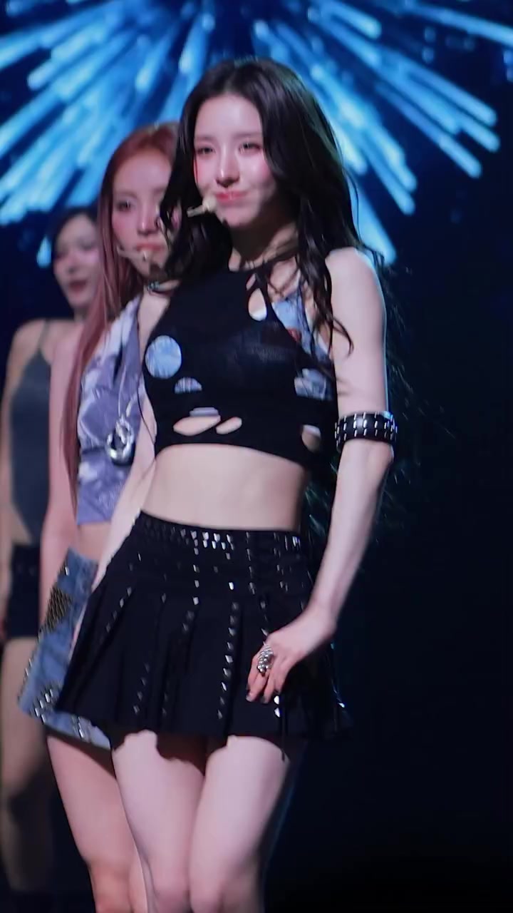 @jeon ♡ heejın.