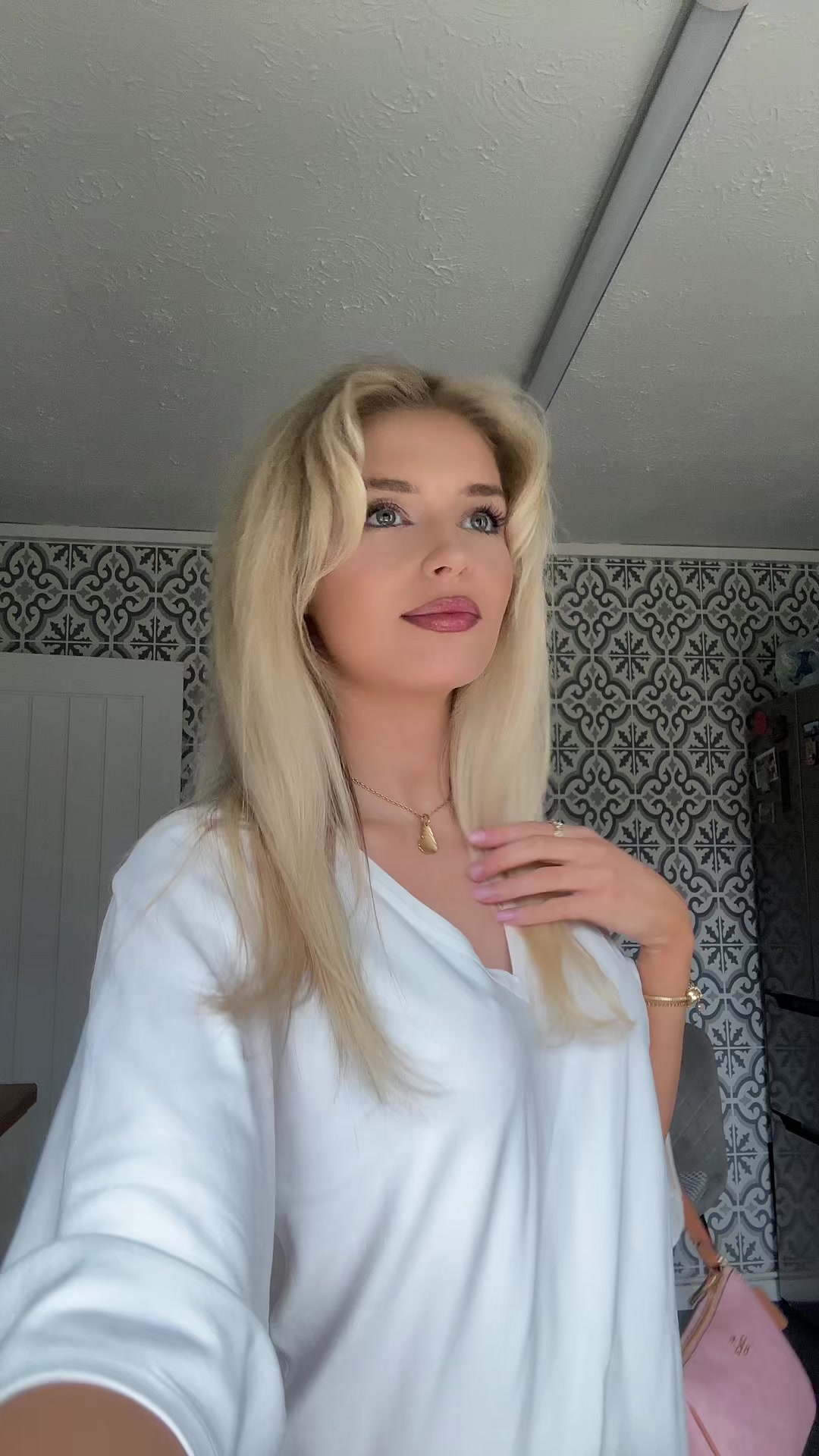 @Demi-lee