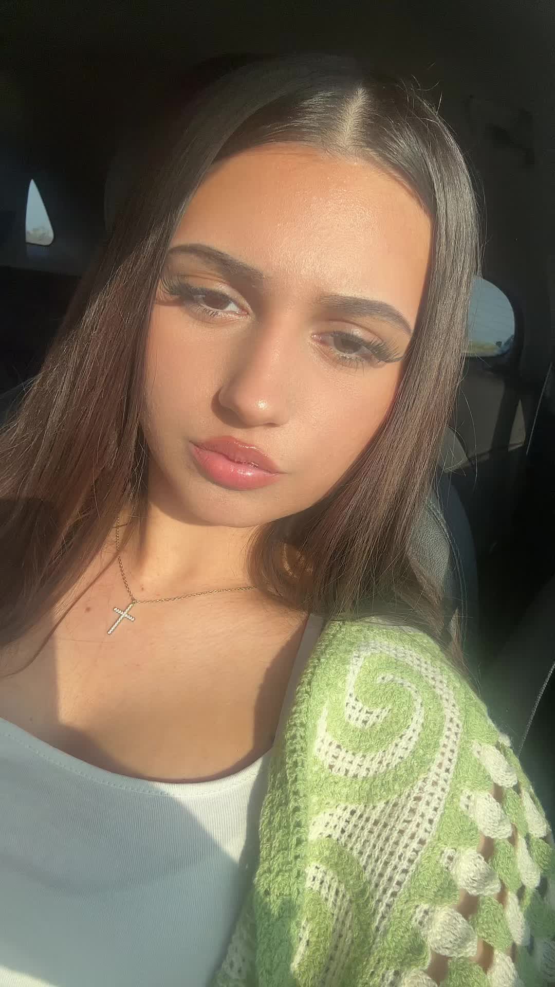 @𝑬
