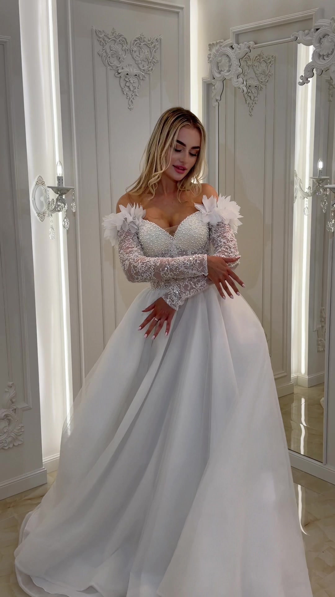 @vio.wedding.dresses