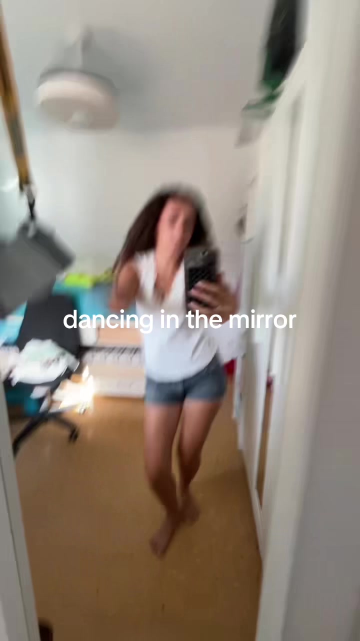 @chachipistachi__