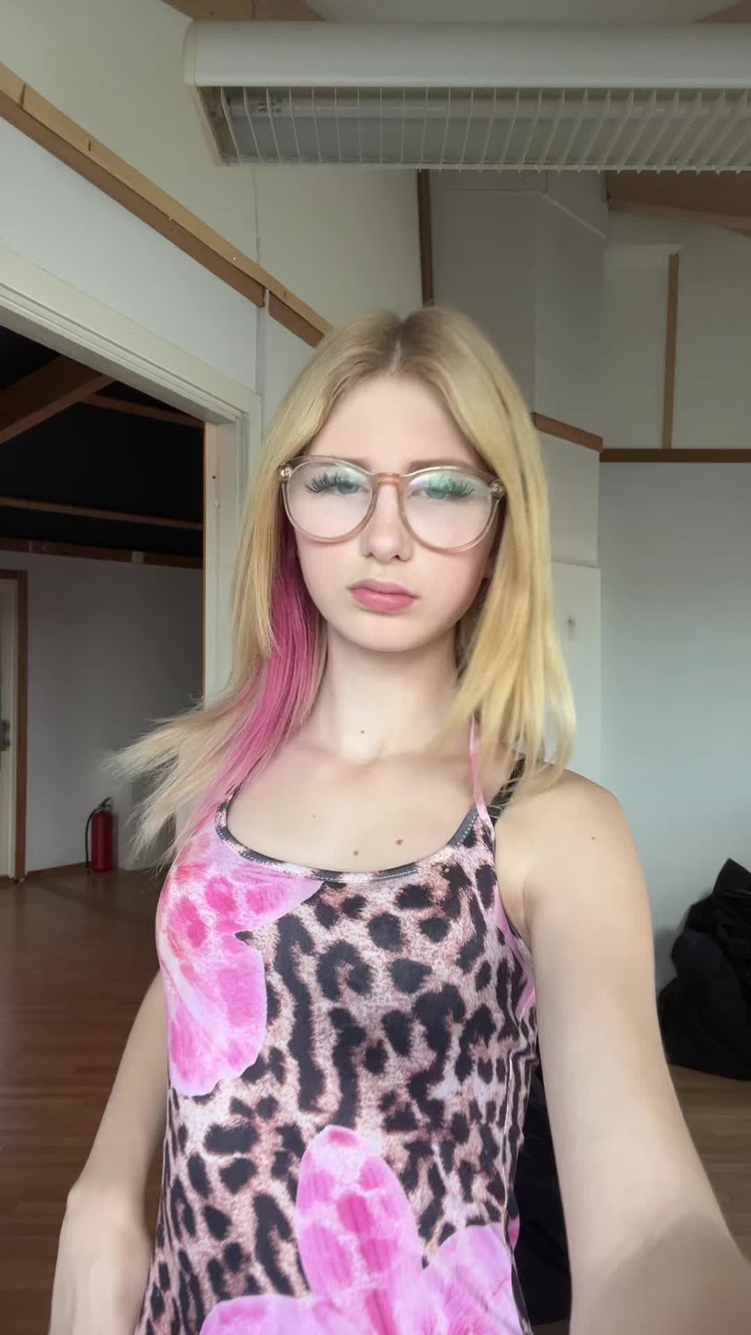 @Nikki✌🏻✌🏻
