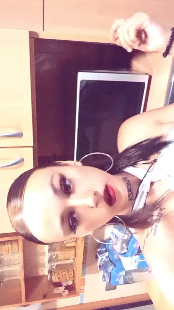 @laa_neenaloka