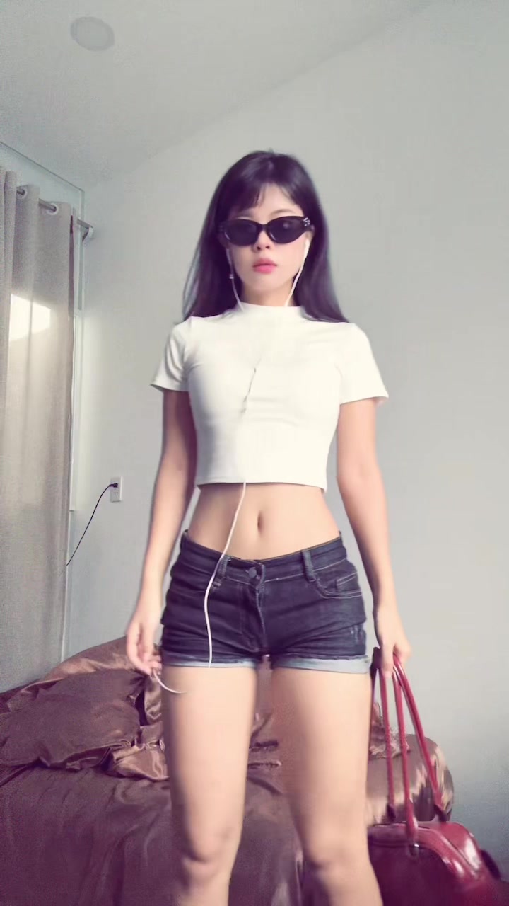 @Jiniuiu