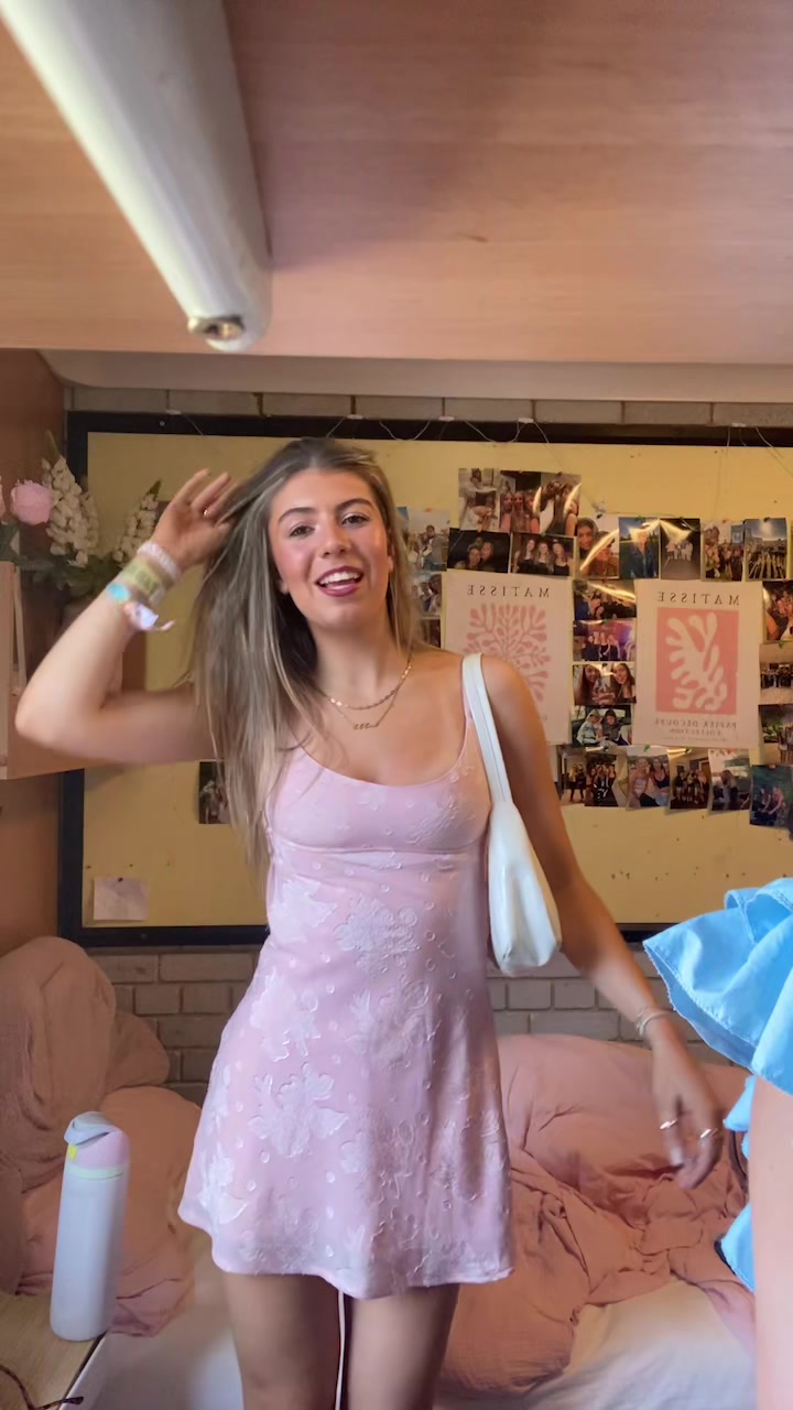 @ELLA 😝