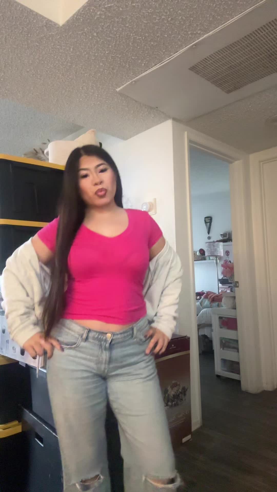 @d e s i — ⋆˚✿˖°