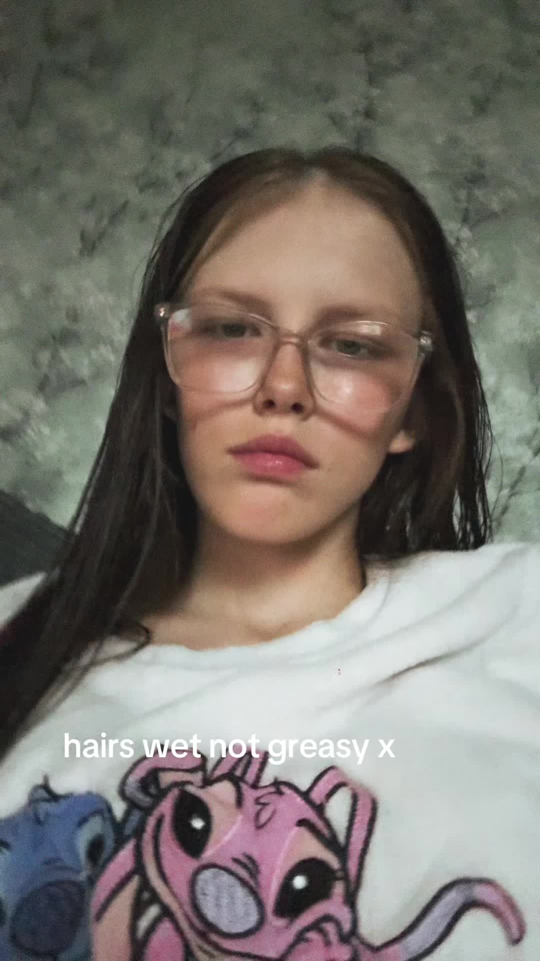 @hannahkennett.