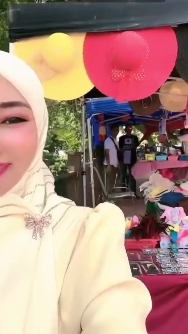 @Anies manja