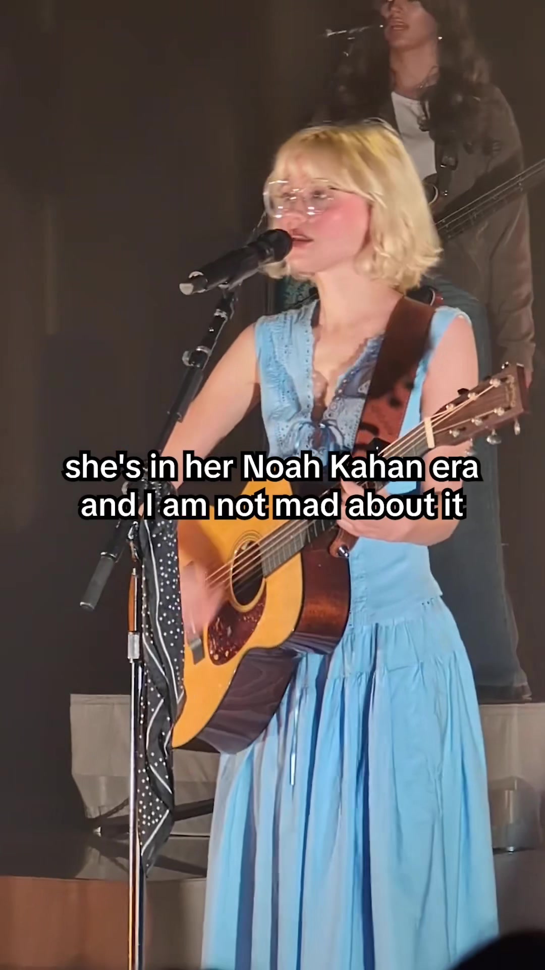 @Maisie Peters on stage