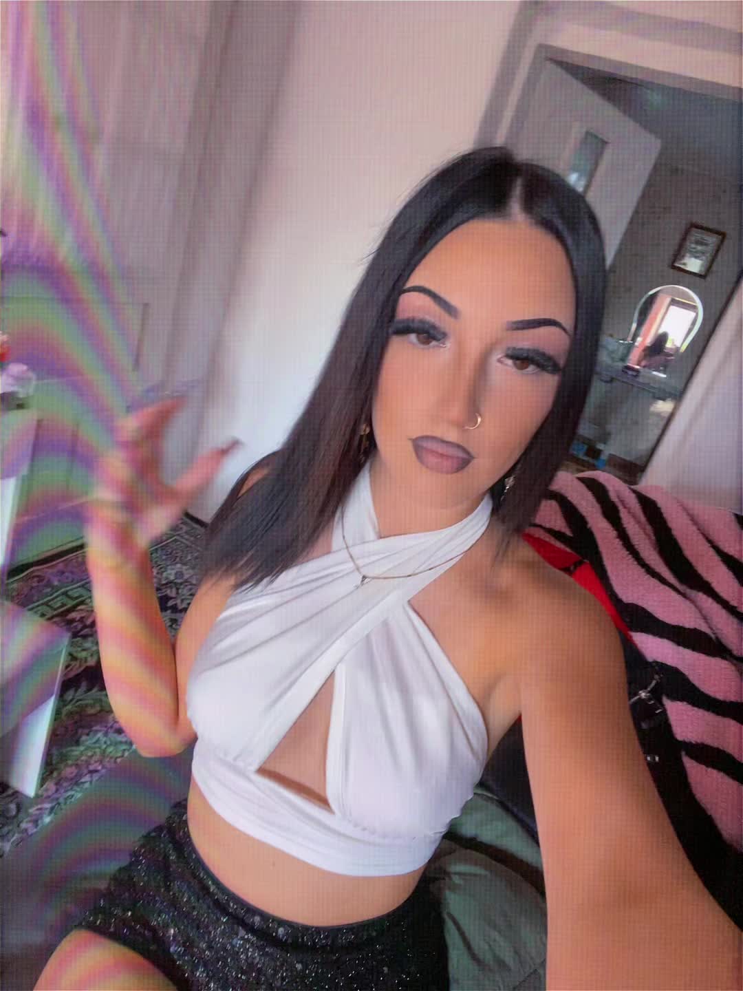 @claudia💕