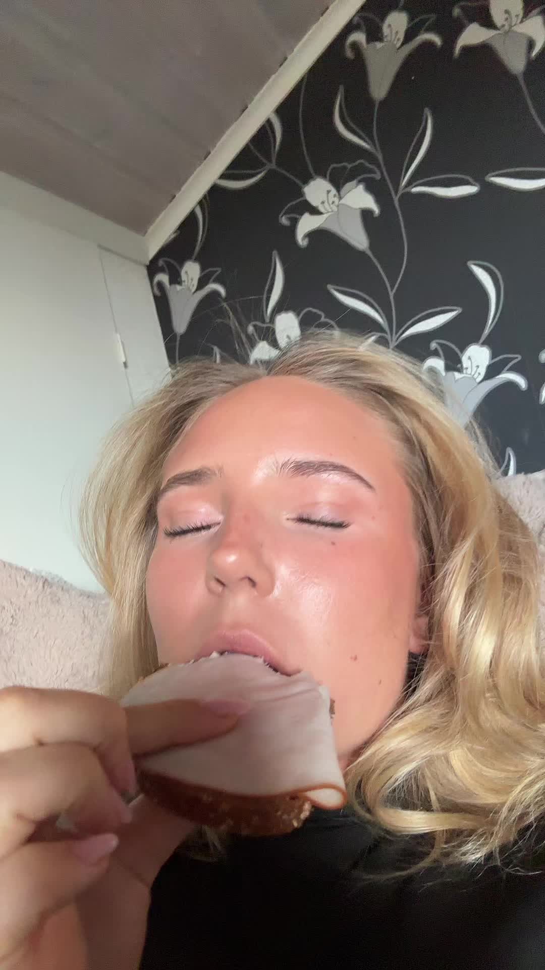 @ellaracecar
