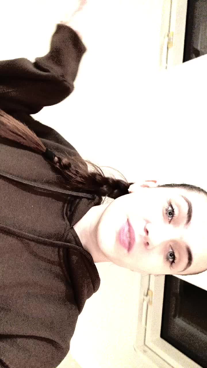 @Izabell_63