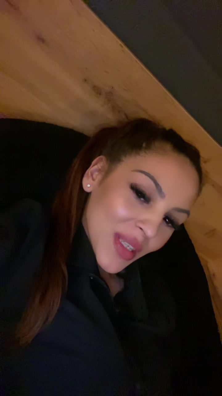 @Daniela Gabriela