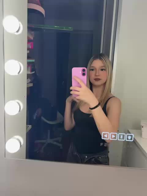 @🪼