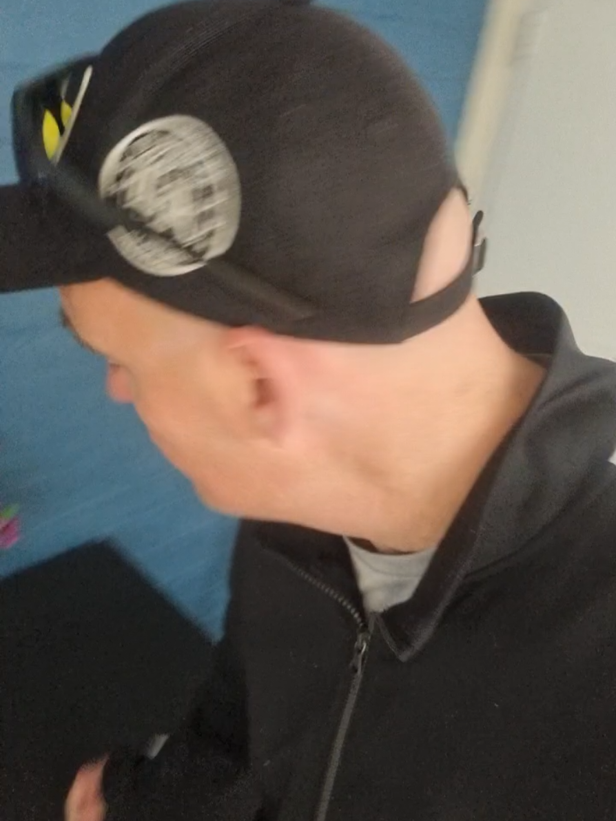 @Genuineseansaundersworld