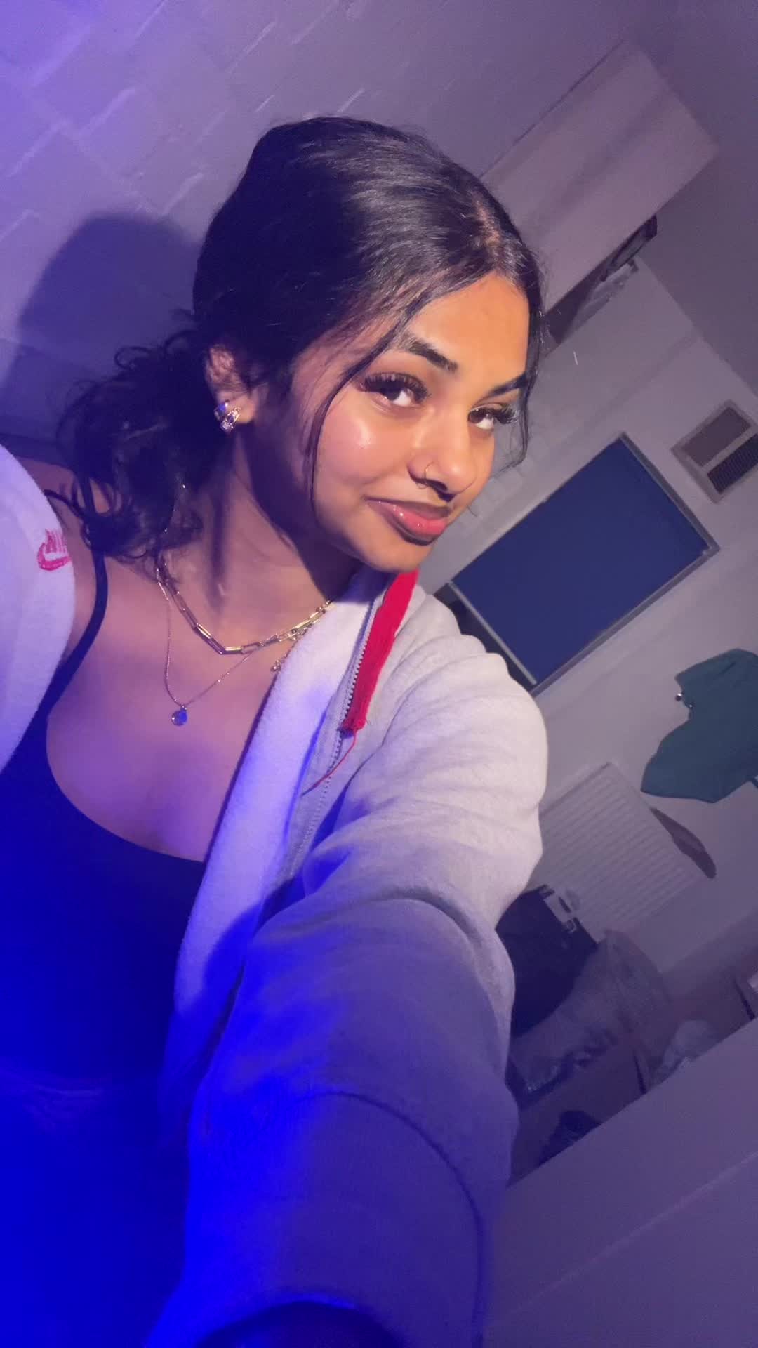 @v