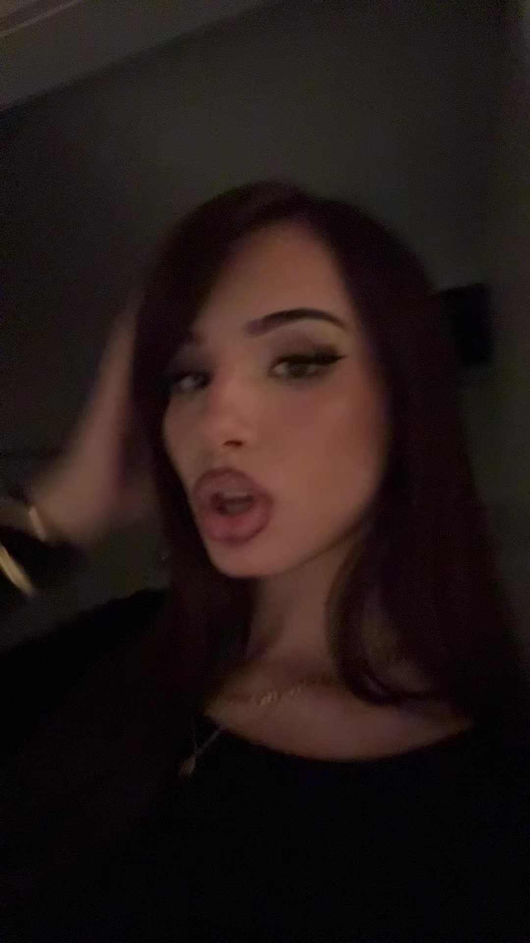 @unknwnee_