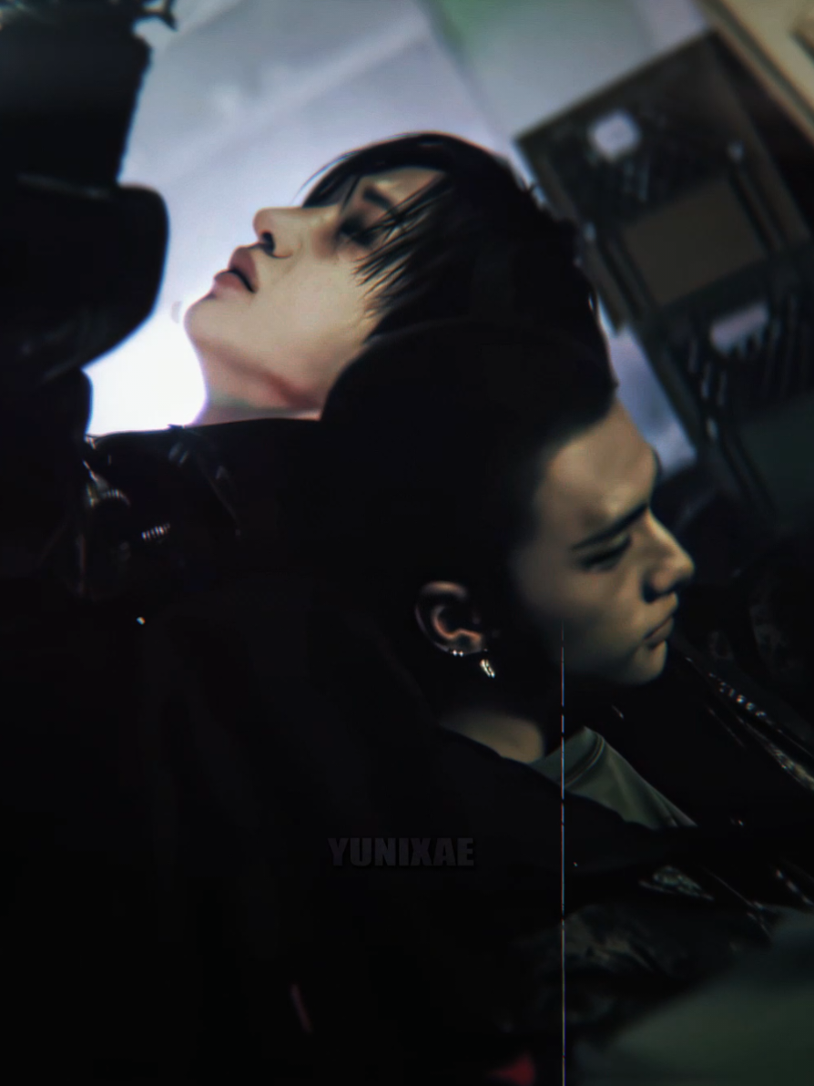 @𝐘𝐔𝐍𝐈𝐗𝐀𝐄⋆