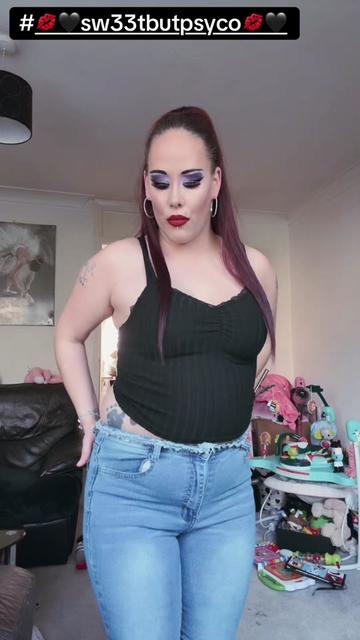 @💋🖤Mama sw33t but psycho💋🖤