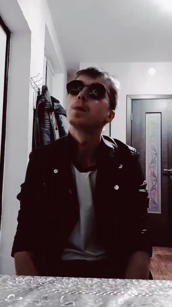 @𝔄𝔴𝔢𝔯𝔞𝔰18